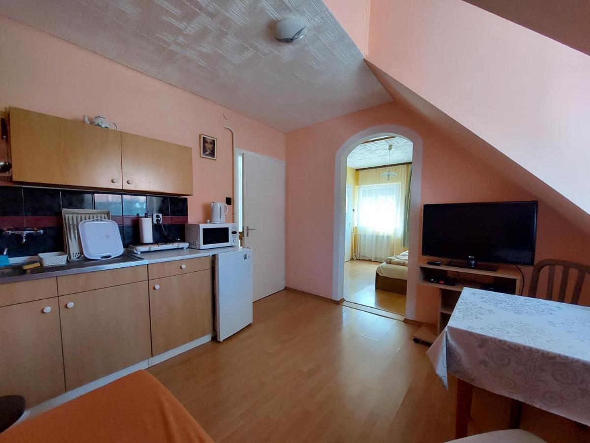 Petra Vendeghaz Apartment Buk Exterior photo