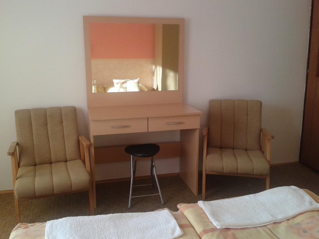 Petra Vendeghaz Apartment Buk Room photo
